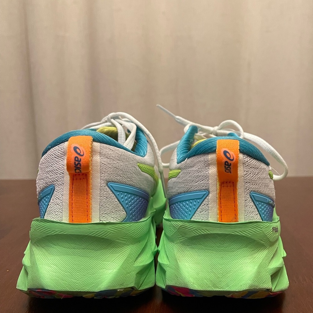 ASICS Novablast 2 - Picture 3 of 10